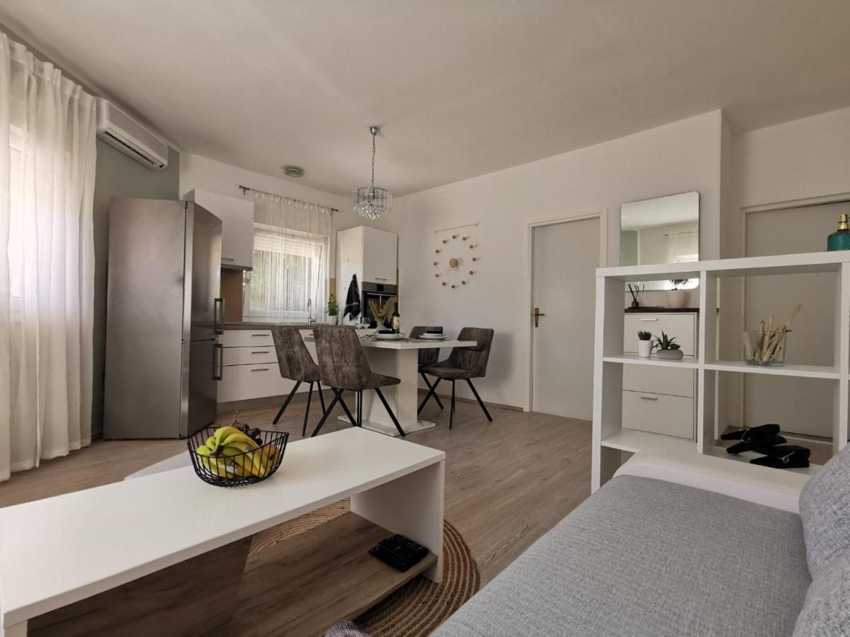 Apartman Teo Medulin Exterior photo