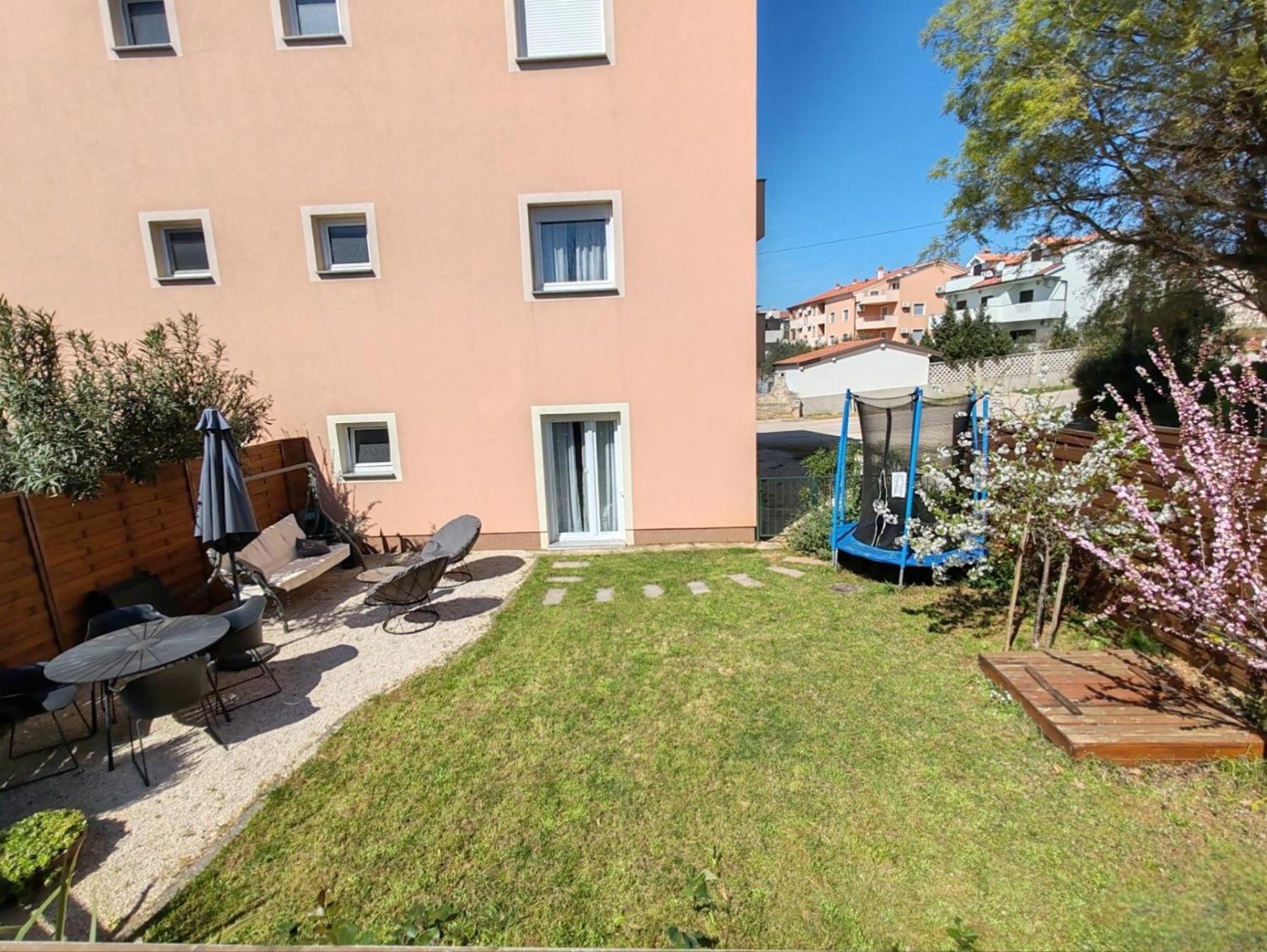 Apartman Teo Medulin Exterior photo